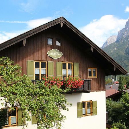 Landhaus Albrecht Apartment Mittenwald Exterior photo